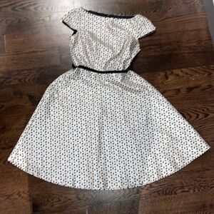 ♡Lotus  grace dress size 4